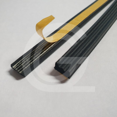 Tochtband sponsrubber | Kroonband | 3 x 9 mm | rol 150 meter